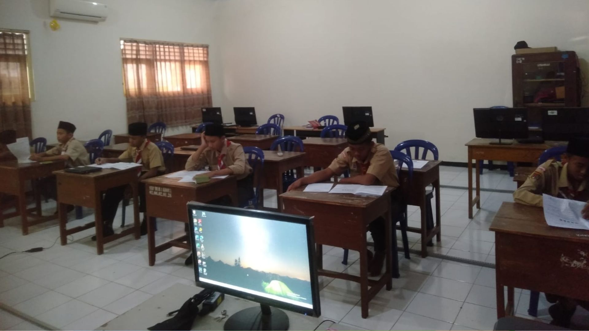 Ruang Lab Komputer